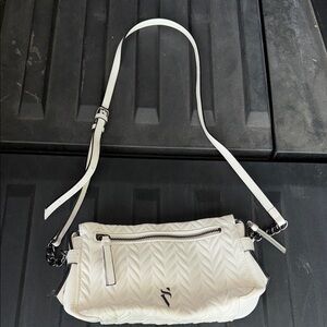 White Quilted Shoulder Bag / Vera Wang